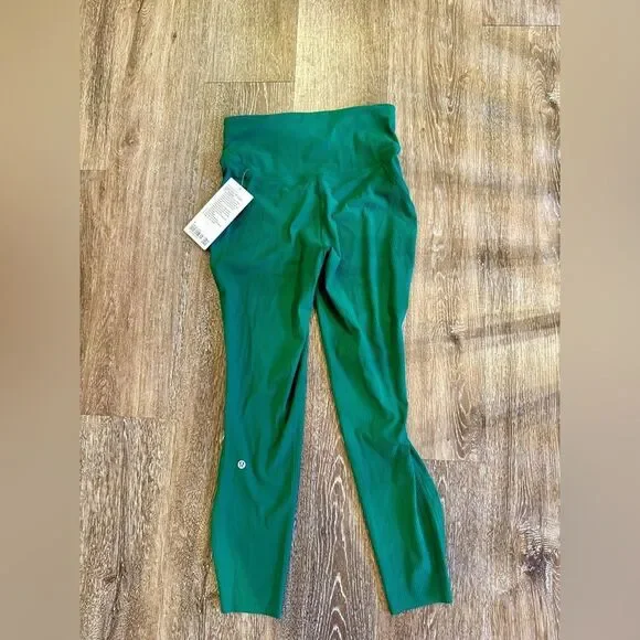 NWT Lululemon Base Pace HR Ribbed Tight 25" (Sz 6) Everglade Green - Picture 4 of 4